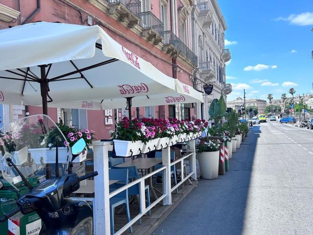 Locale Commerciale in affitto a Puglia, Taranto