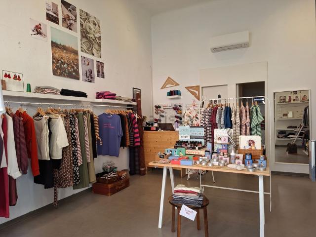Locale Commerciale in affitto a Santo Stefano, Bologna
