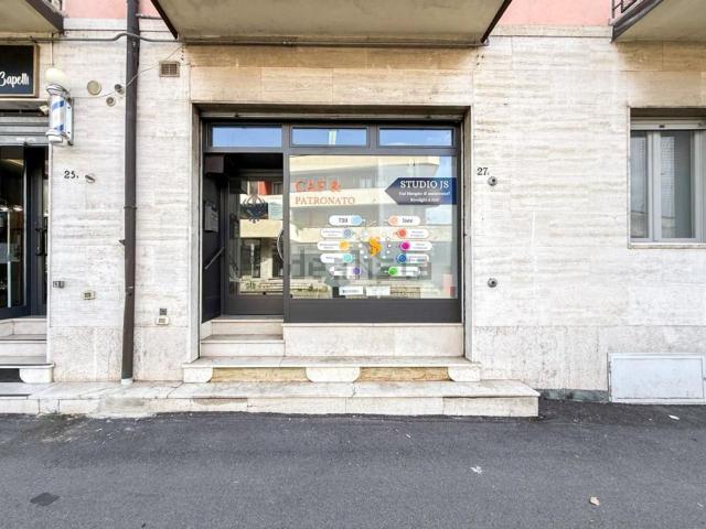Locale Commerciale in affitto a Crema Nuova, Crema