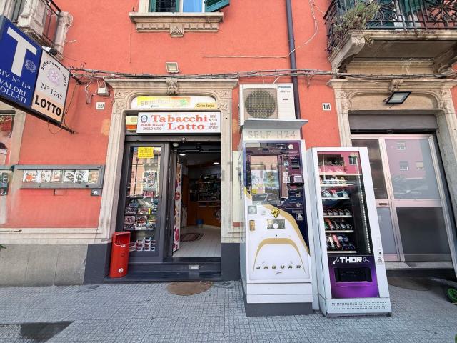 Locale Commerciale in affitto a IV Circoscrizione, Messina
