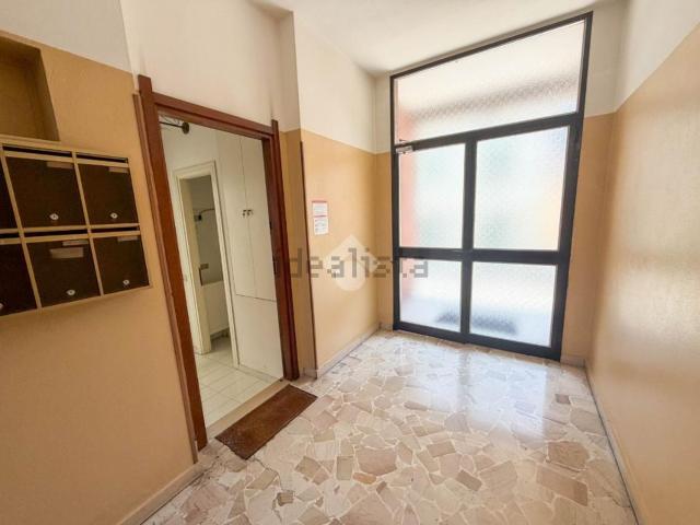 Locale Commerciale in affitto a Nibionno, Lombardia