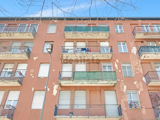 Locale Commerciale in affitto a Municipio 7, Milano