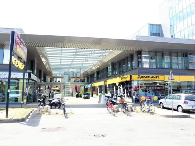 Locale Commerciale in affitto a San Pancrazio, Sorbolo