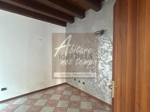 Locale Commerciale in affitto a Cittadella, Veneto