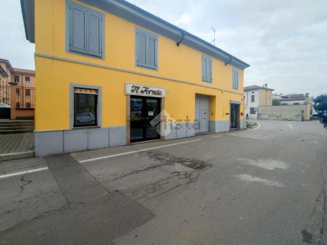 Locale Commerciale in affitto a Codogno, Lombardia