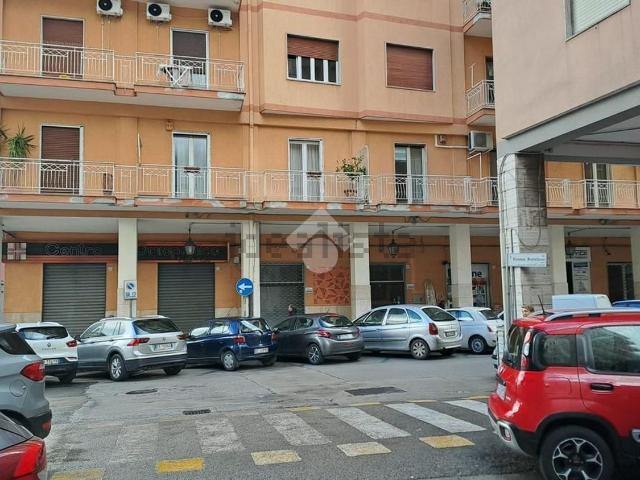 Locale Commerciale in affitto a San Vito, Cava De' Tirreni