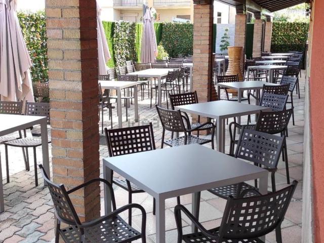Locale Commerciale in affitto a Rosà, Veneto