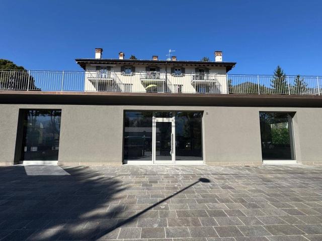 Locale Commerciale in affitto a Clusone, Lombardia