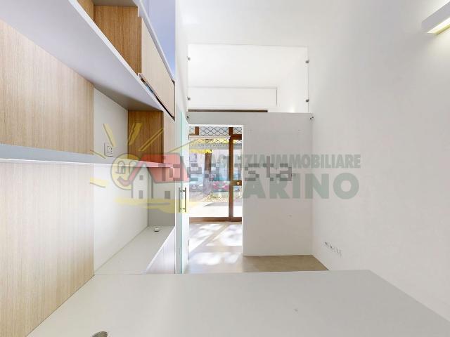 Locale Commerciale in affitto a Cascina Rampina, Vimodrone