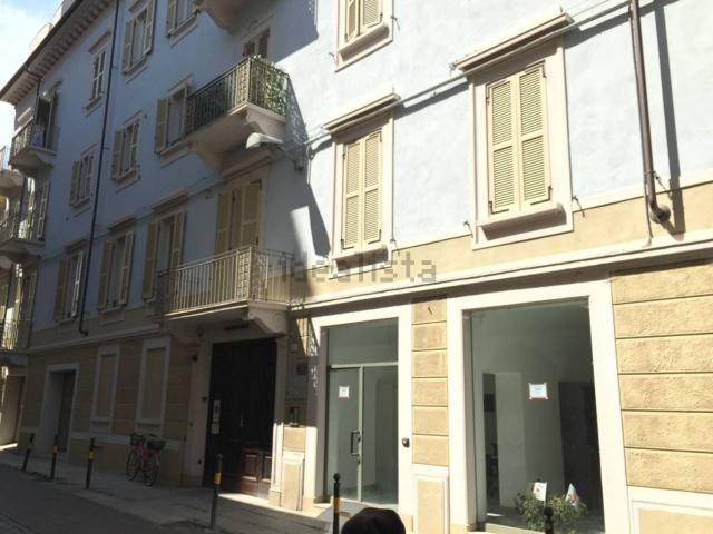 Locale Commerciale in affitto a Piemonte, Alessandria