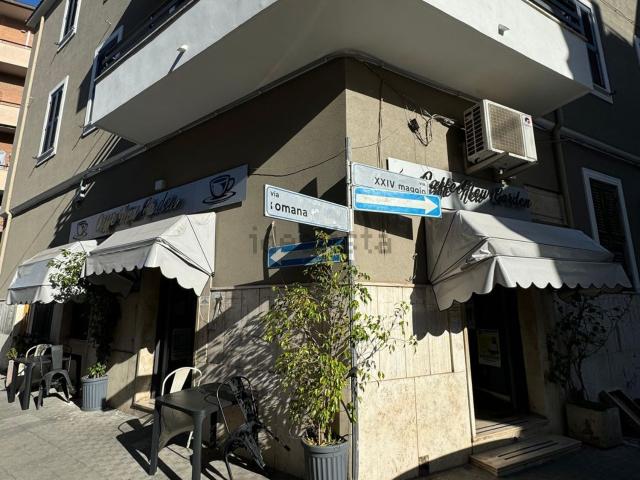 Locale Commerciale in affitto a Borgo Medievale, Roma Capitale