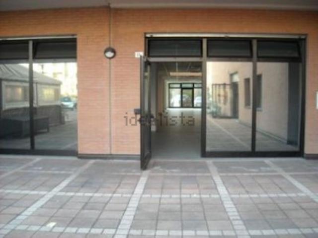Locale Commerciale in affitto a Quartiere Navile, Bologna