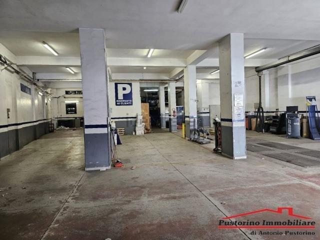 Locale Commerciale in affitto a Calabria, Reggio Calabria