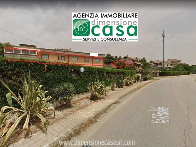 Locale Commerciale in affitto a Caltanissetta, Sicilia