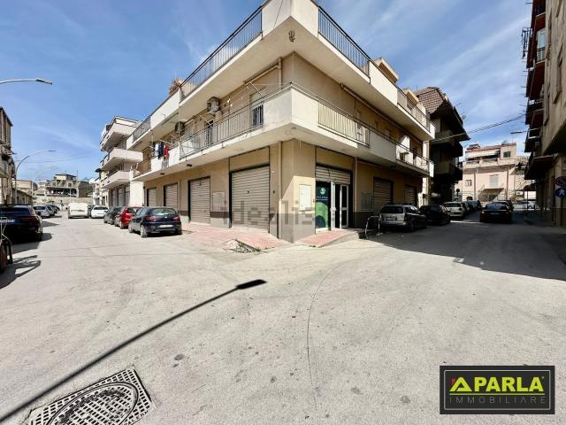 Locale Commerciale in affitto a Quartiere Oltreponte, Canicattì E Borgalino