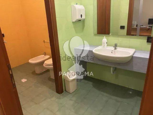 Locale Commerciale in affitto a Alcamo, Sicilia