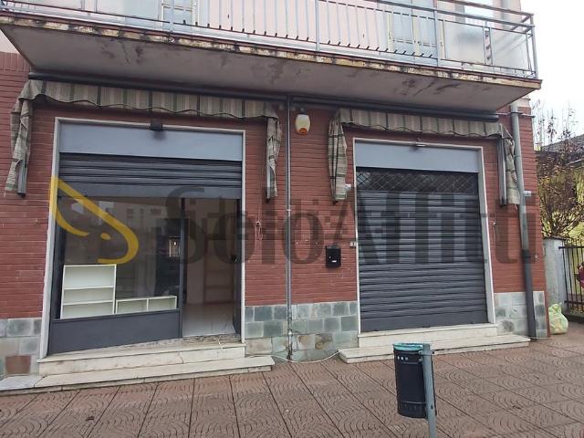 Locale Commerciale in affitto a Bellinzago Lombardo, Lombardia