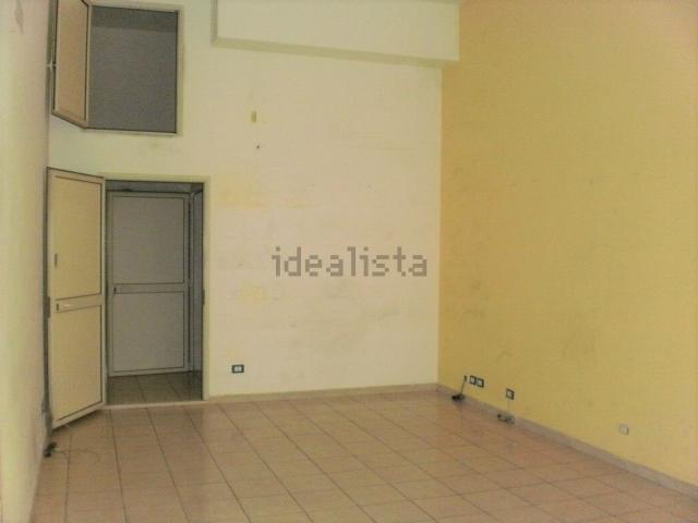 Locale Commerciale in affitto a Ragusa, Sicilia