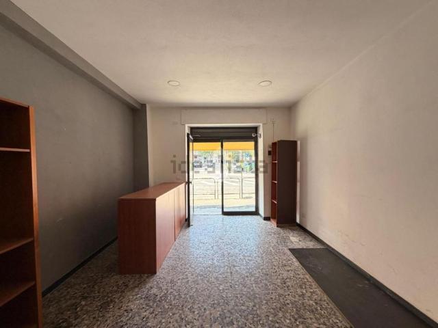 Locale Commerciale in affitto a Piemonte, Alessandria