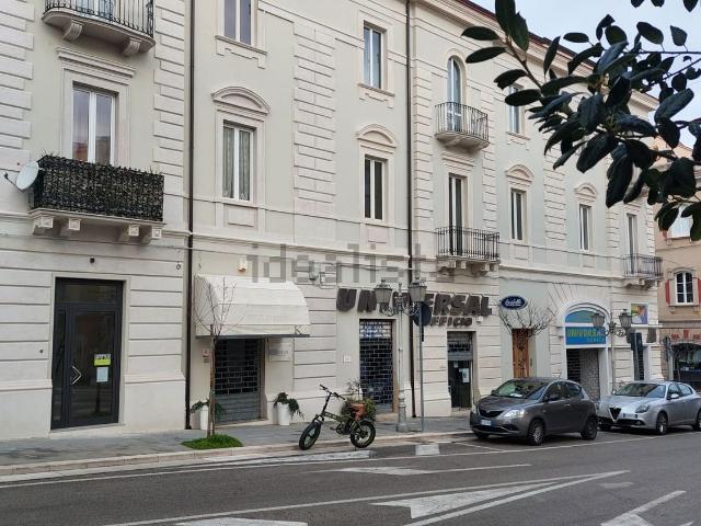 Locale Commerciale in affitto a Centro Storico, Vasto