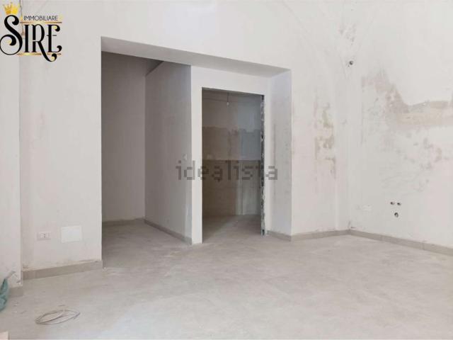 Locale Commerciale in affitto a Puglia, Barletta-andria-trani