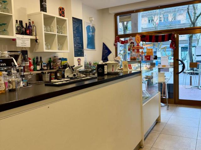 Locale Commerciale in affitto a Savena, Bologna