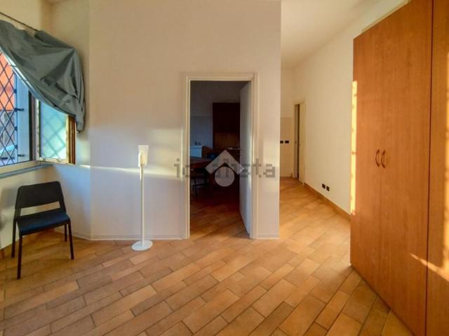Locale Commerciale in affitto a Codogno, Lombardia
