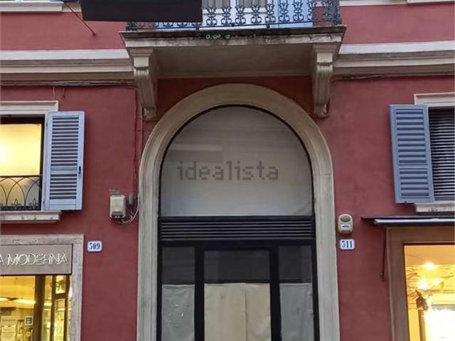 Locale Commerciale in affitto a Centro Storico, Modena
