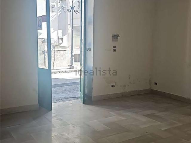 Locale Commerciale in affitto a Cicciano, Campania