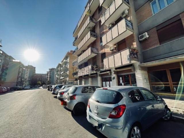 Locale Commerciale in affitto a Puglia, Foggia