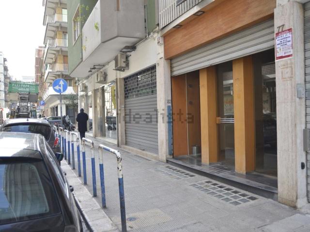 Locale Commerciale in affitto a Municipio 1, Puglia