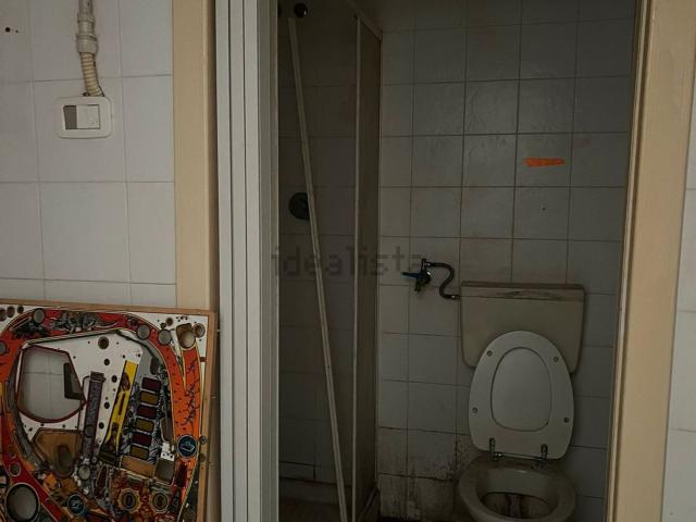 Locale Commerciale in affitto a Agropoli, Campania