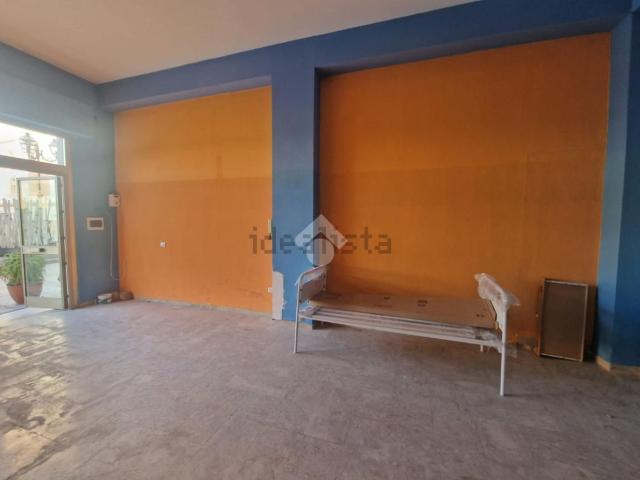 Locale Commerciale in affitto a Balestrate, Sicilia