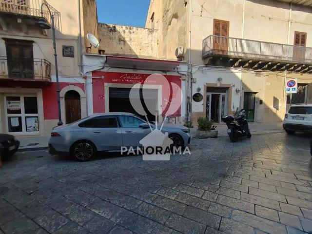Locale Commerciale in affitto a Partinico, Sicilia