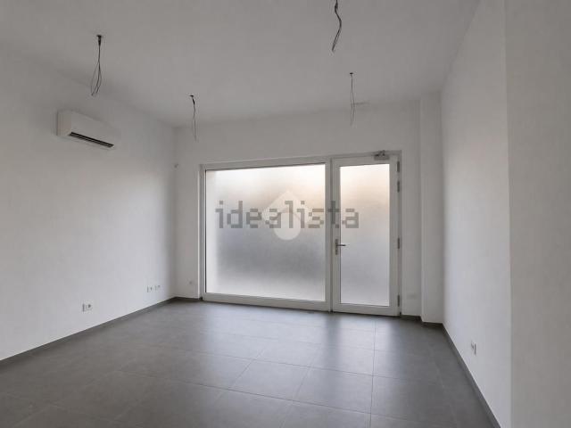 Locale Commerciale in affitto a Bergamo, Lombardia