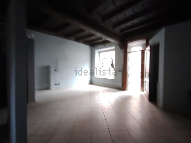 Locale Commerciale in affitto a Piemonte, Cuneo