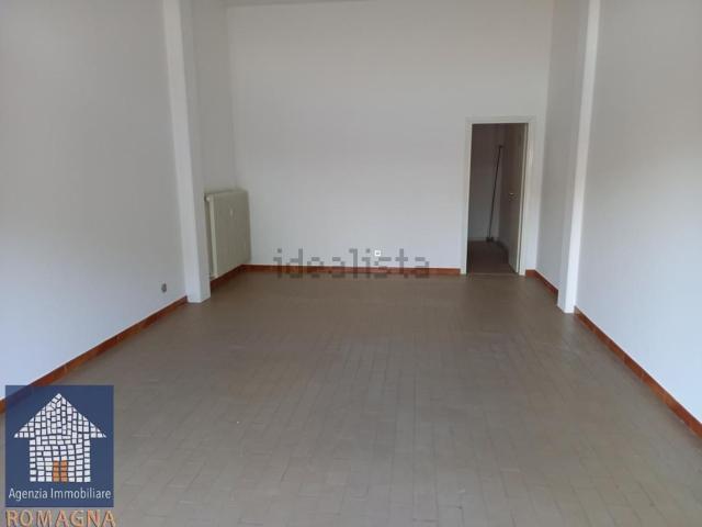 Locale Commerciale in affitto a Santerno, Ravenna