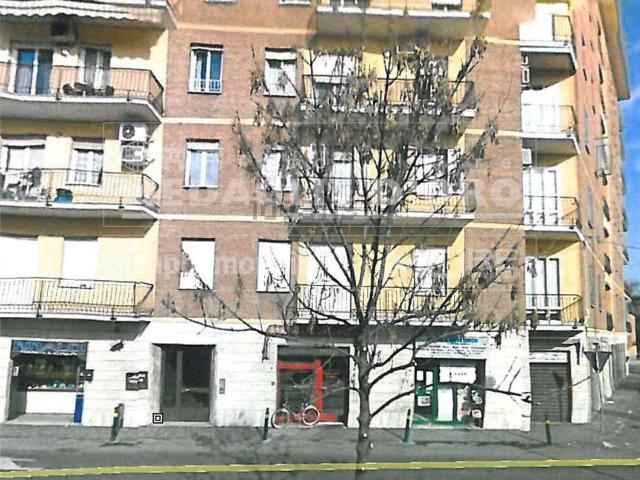 Locale Commerciale in affitto a Buon Pastore, Modena