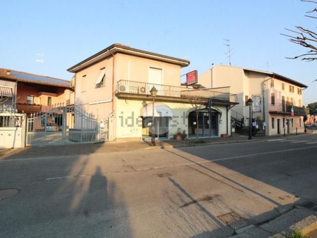 Locale Commerciale in affitto a Molinetto, Mazzano