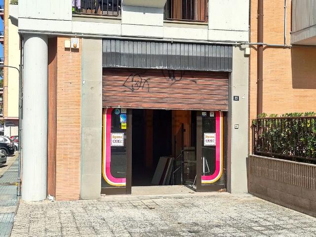 Locale Commerciale in affitto a Puglia, Foggia