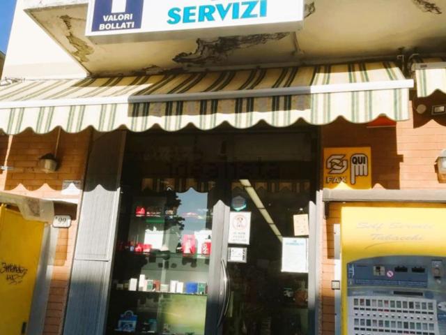 Locale Commerciale in affitto a Il Fondino, Rosignano Marittimo