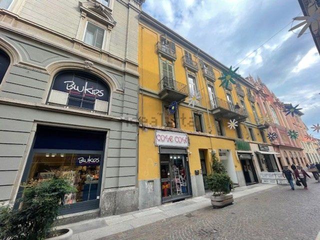 Locale Commerciale in affitto a Alessandria