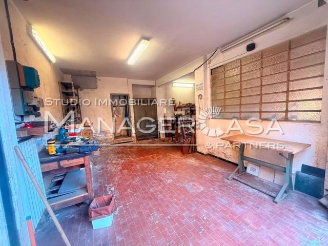 Locale Commerciale in affitto a Polanesi, Recco