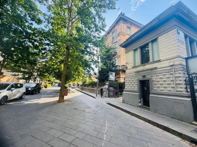 Locale Commerciale in affitto a San Vito, Cava De' Tirreni
