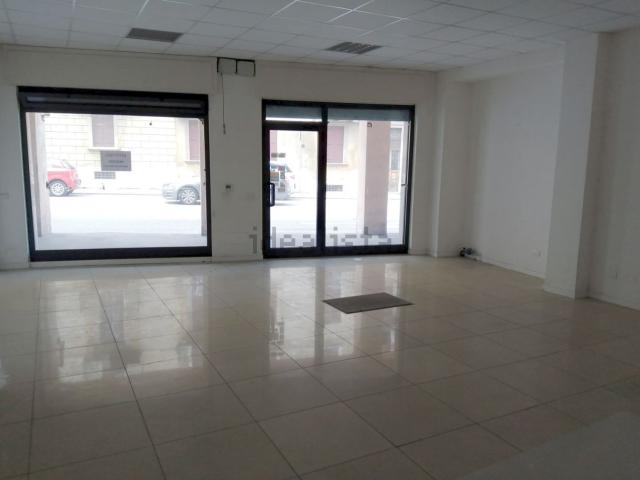 Locale Commerciale in affitto a San Felice, Vicenza