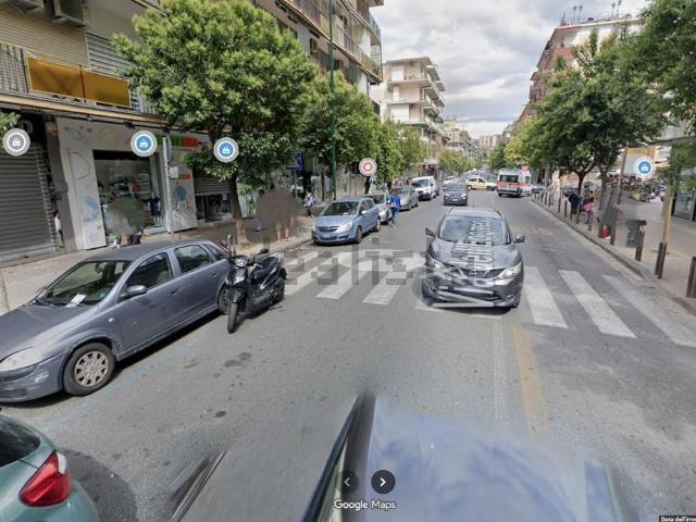Locale Commerciale in affitto a Camaldoli, Campania
