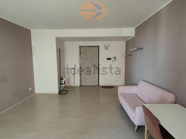 Locale Commerciale in affitto a Guzzafame, Correzzana