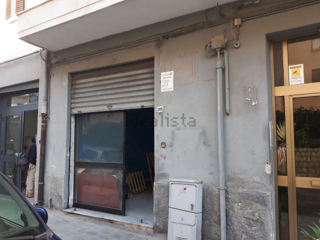 Locale Commerciale in affitto a IV Circoscrizione, Palermo