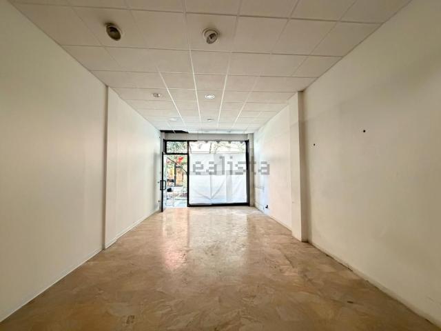 Locale Commerciale in affitto a Cervia, Reggio Emilia