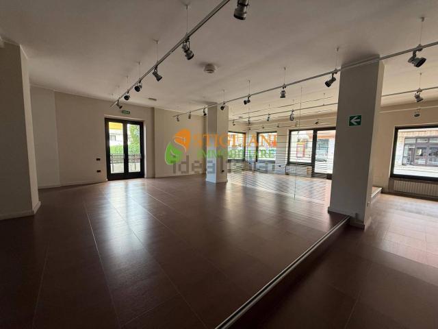 Locale Commerciale in affitto a Cep, Campobasso